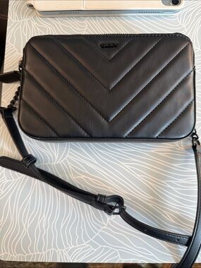 DKNY Black Quilted Chevron Leather Crossbody Camera Bag